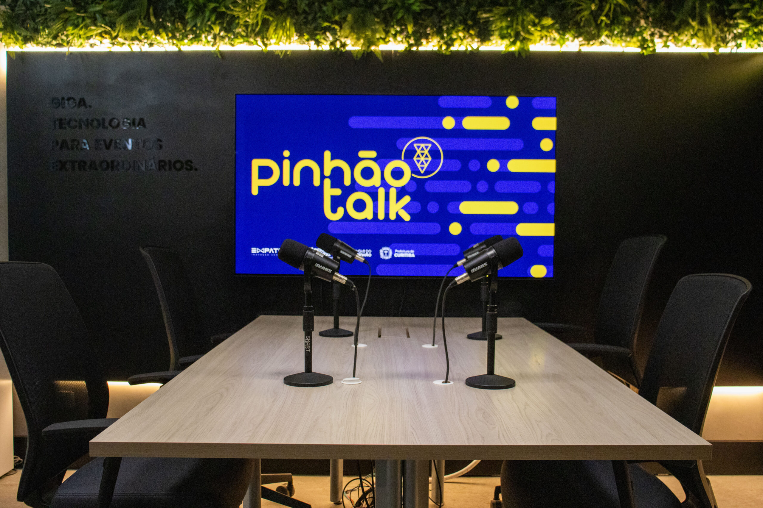 Sala de Podcast do Pinhão Hub