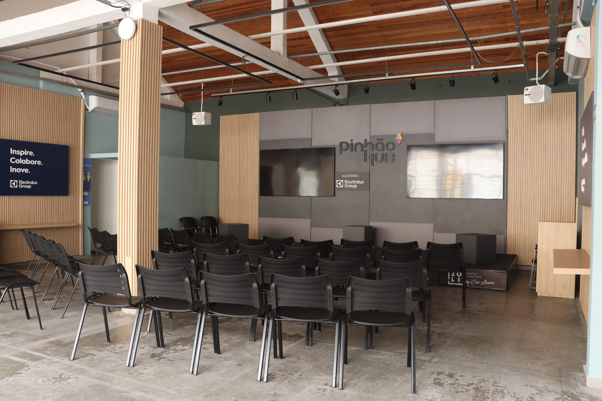 Auditório Pinhão Hub